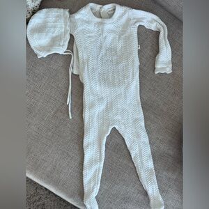 Pippin brand newborn outfit